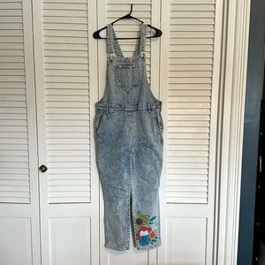 Old Navy Women’s Stonewashed Overalls, size 14, zippered, handpainted flowers